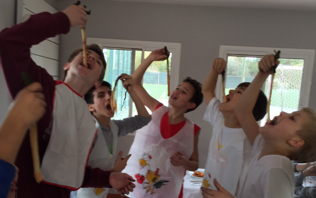 EL PMA CELEBRA LA VICTÒRIA A VALLS AMB UNA CALÇOTADA