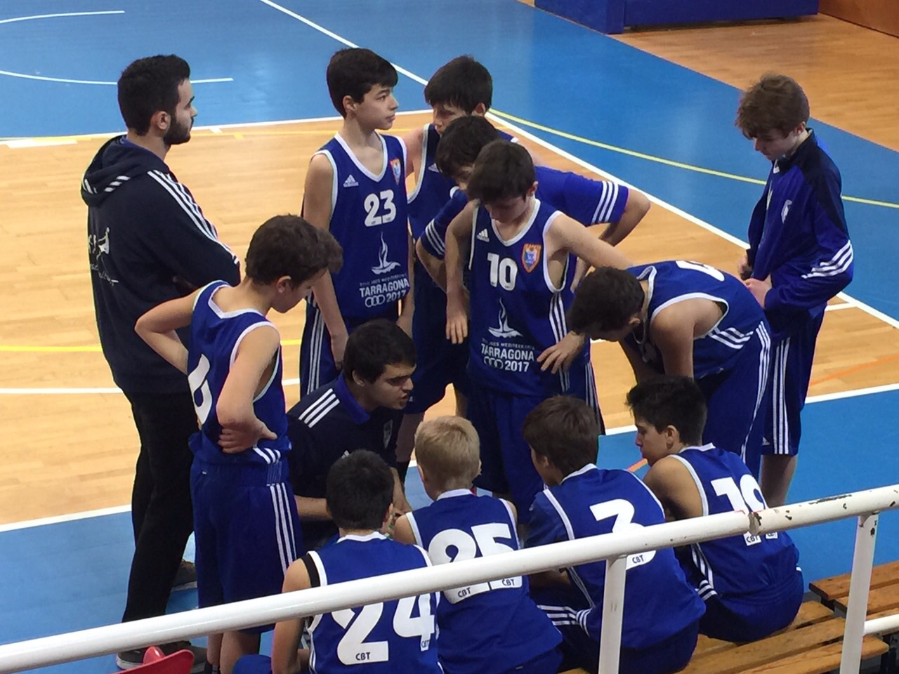 VICTÒRIA DEL PMA EN UN PARTIT COMPLICAT