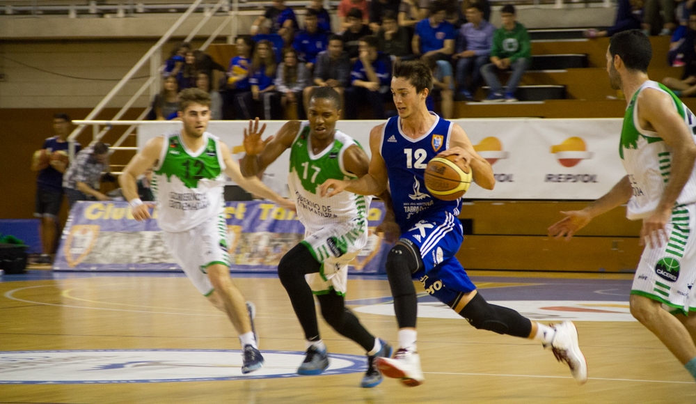 DANI MARTÍNEZ RENOVA AMB EL CBT