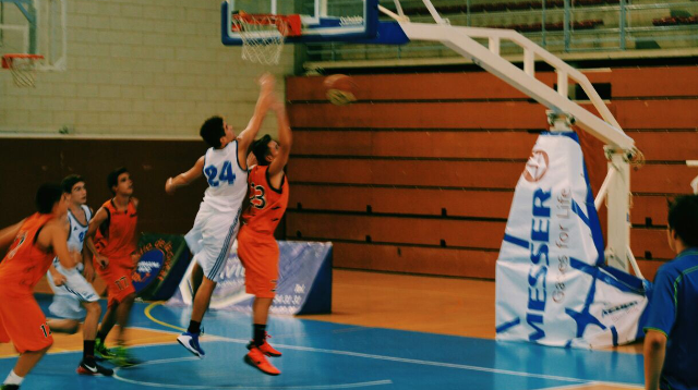 AJUSTADA DERROTA DEL CM2A