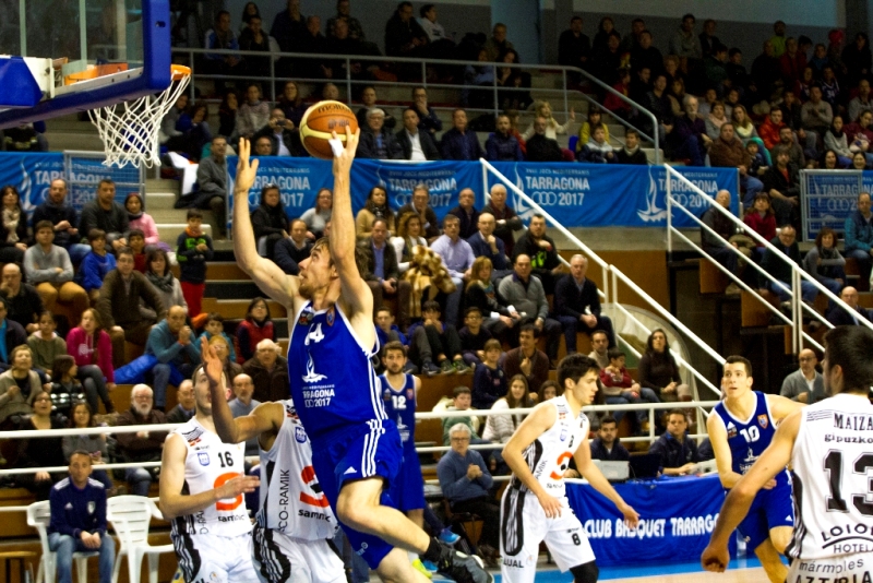 EL CBT VOL TORNAR A GUANYAR EN EL SERRALLO