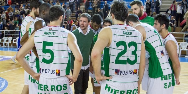 Zornotza charla final de partido