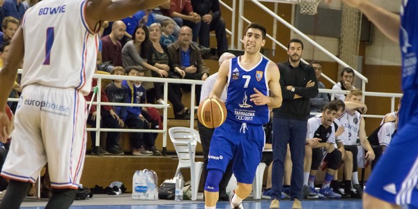 11Fernandez cantando jugada