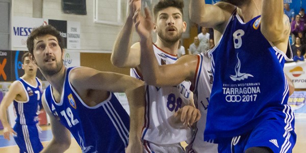 41Piñol entrnado a canasta ante el bloqueo de Barbera