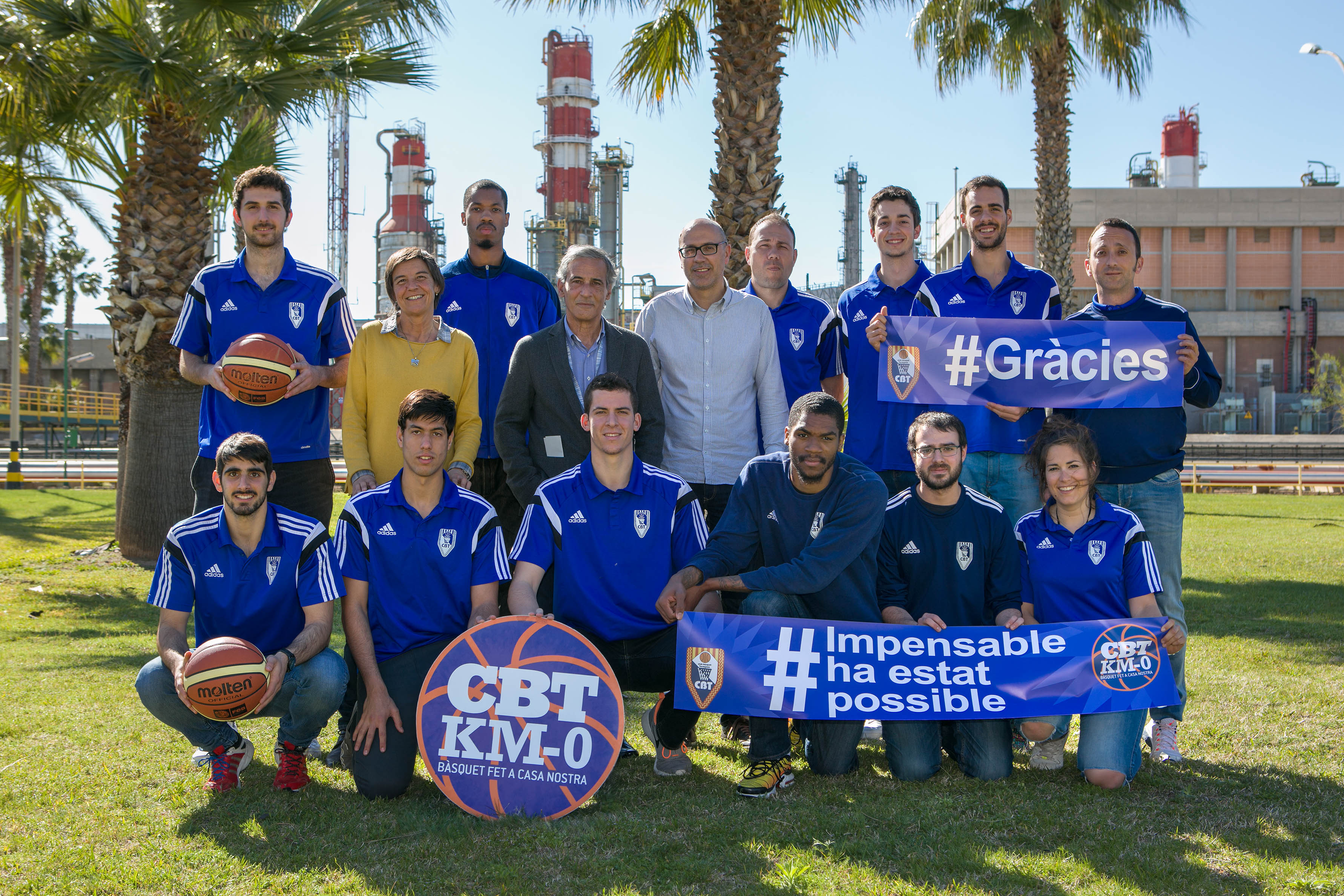 LA PLANTILLA DEL CBT VISITA REPSOL