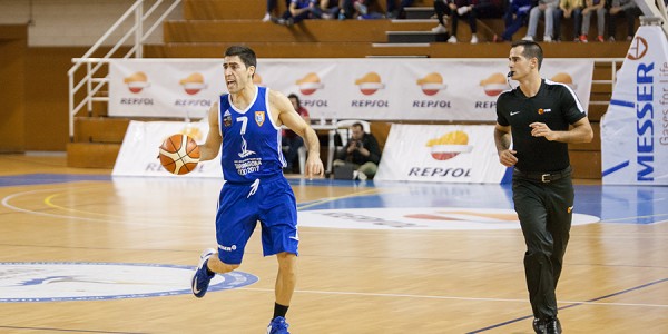 david-fernandez-ordenando-jugada