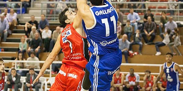 lanzamiento-de-gallardo-ante-la-defensa-de-daniel