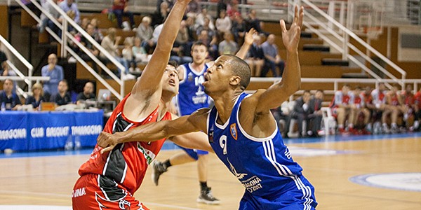 orion-y-daniel-luchando-por-un-rebote