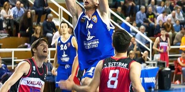 ferran-torres-entrando-a-canasta-sin-oposicion
