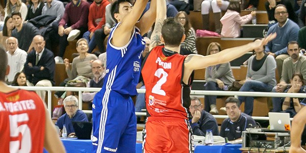 tiro-de-triple-de-diego-gallardo