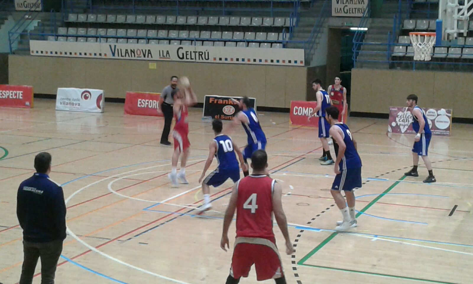 CLARA DERROTA DEL MESSER