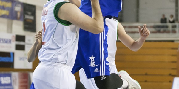 juan-ramon-torres-defendiendo-a-dani-martinez