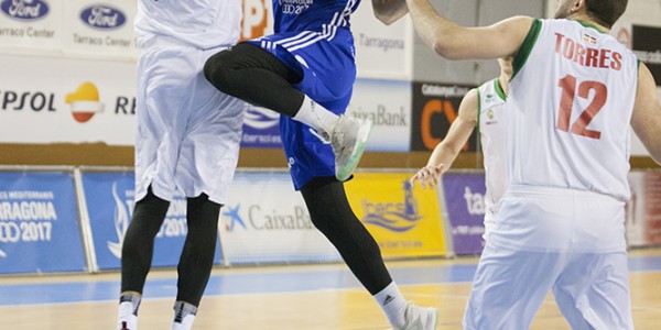 tevin-y-torres-defendiendo-a-dani-martinez