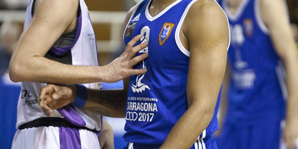 Salim Kone defendido por Jose Luis Otero