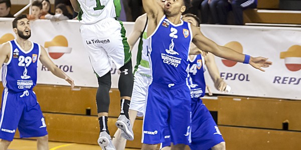 Bombita de Kristopher Ladon ante Salym Kone