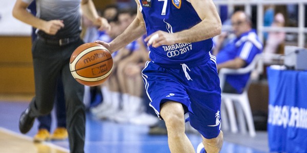 Contraataque de David Fernandez