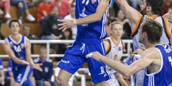 Otra bandeja de Marc Gimenez