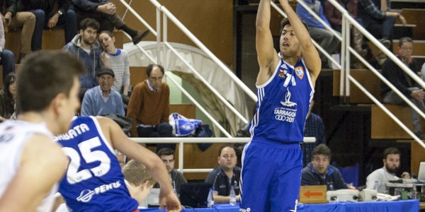 Tiro exterior de Diego Gallardo