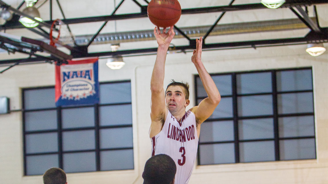 DAVID SHEPARD A ARRIBA AL CBT