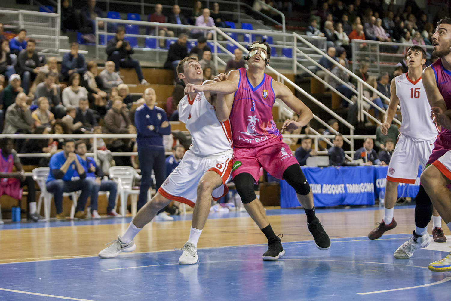 TORNA EL BÀSQUET AL SERRALLO