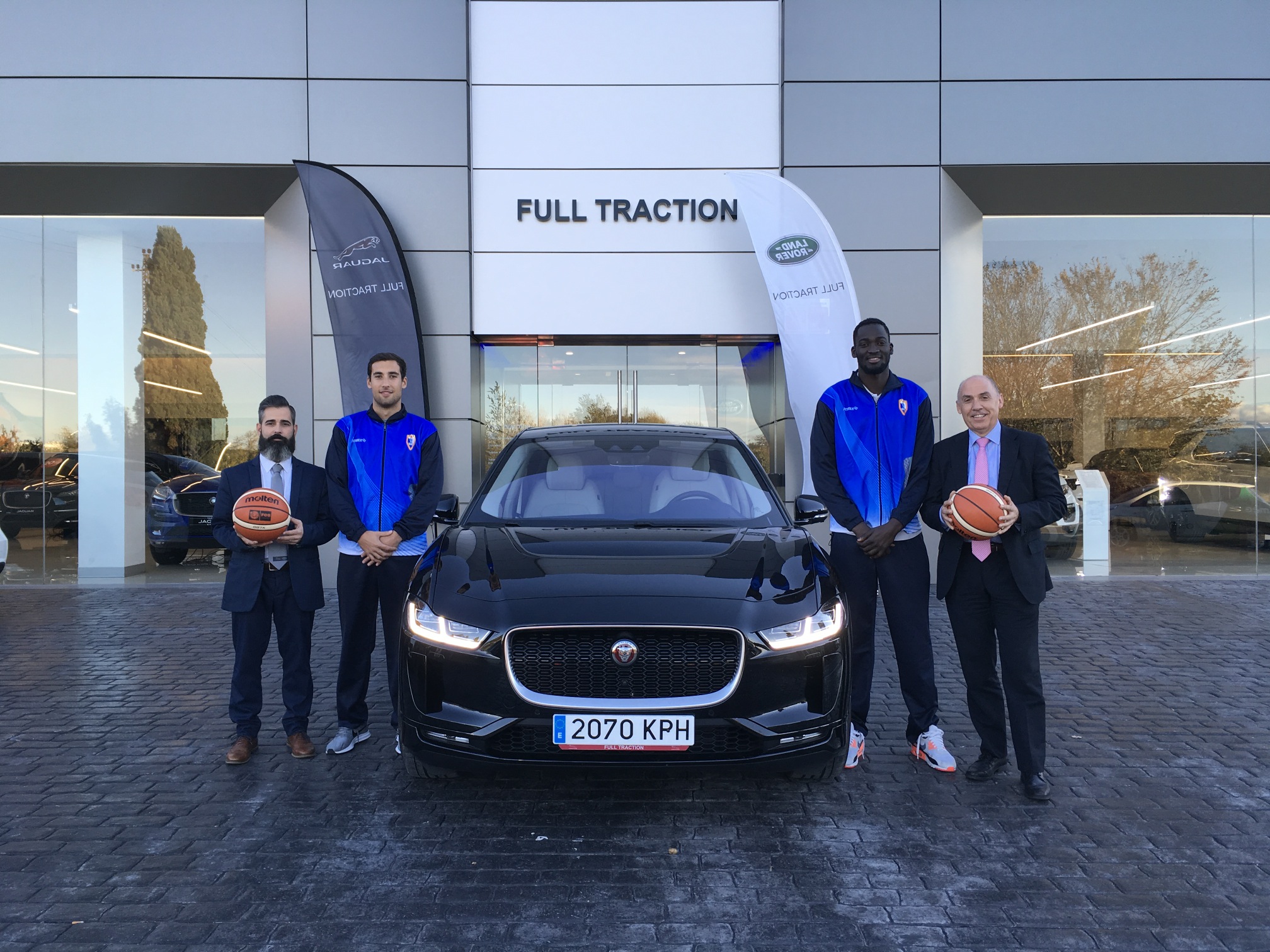 FULL TRACTION MANTÉ EL SEU COMPROMÍS AMB EL CBT