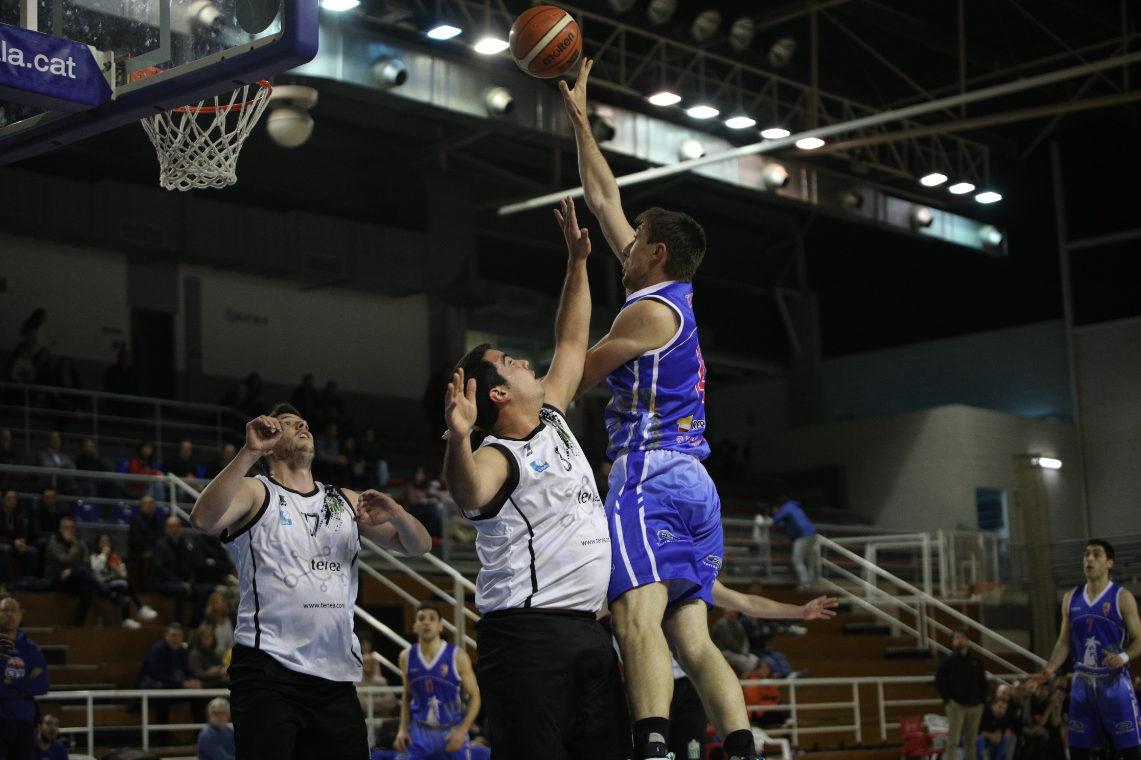 VICTÒRIA PER REAFIRMAR EL LIDERAT