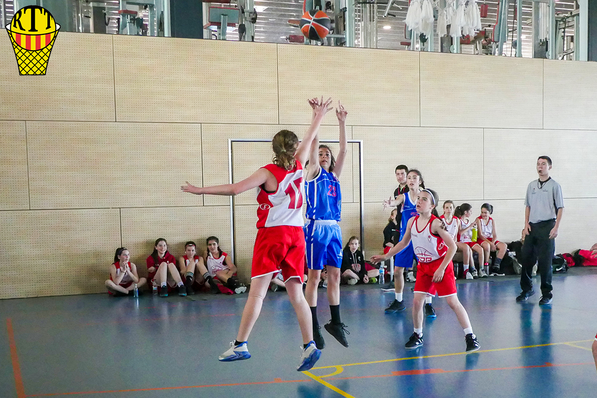 EL MINI FEMENÍ PARTICIPA A LA TROBADA TERRITORIAL MINI