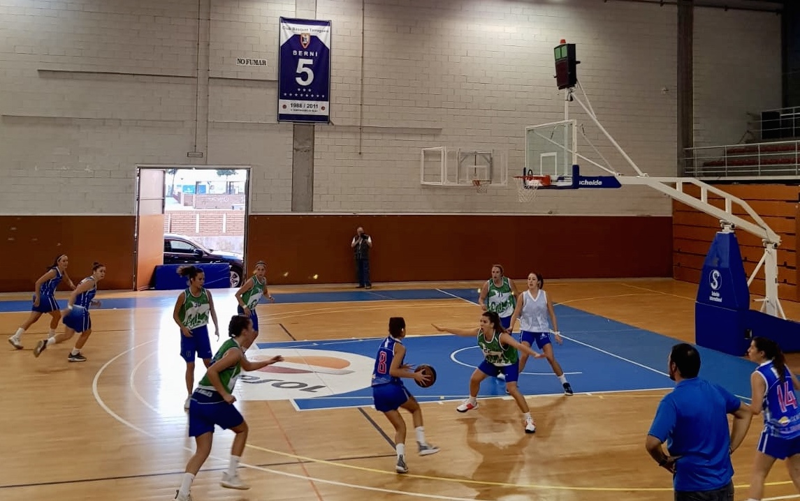 EL SÈNIOR FEMENÍ JA TÉ LA PRIMERA VICTÒRIA