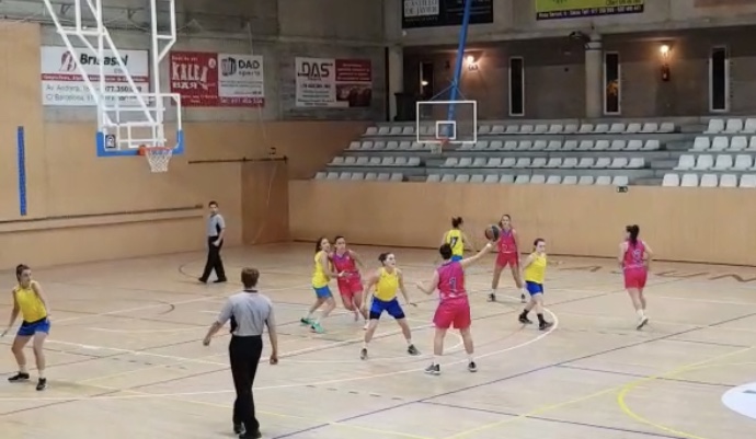 UN SFA TOCAT VOL REFER-SE A VILAFRANCA