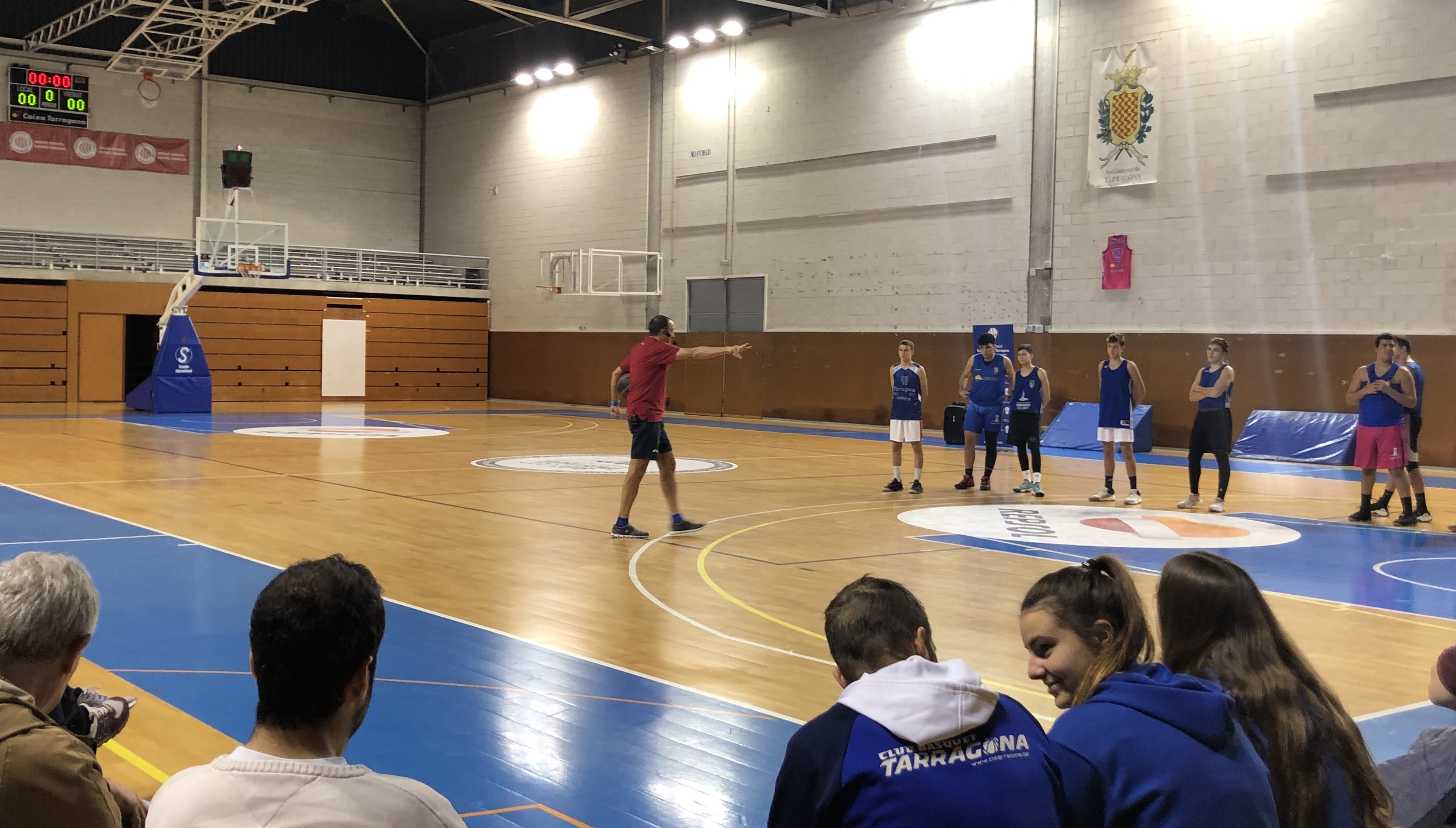 SALVA MALDONADO REALITZA UN CLÍNIC SOBRE CONTRAATAC I JOC RÀPID