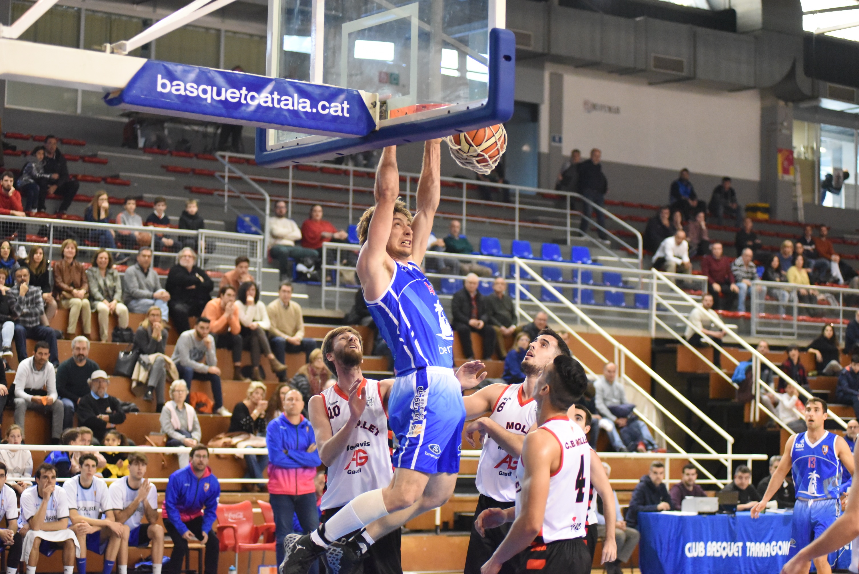 PARTIT INTENS CONTRA EL CB MOLLET QUE S’EMPORTA L’IBERSOL CBT