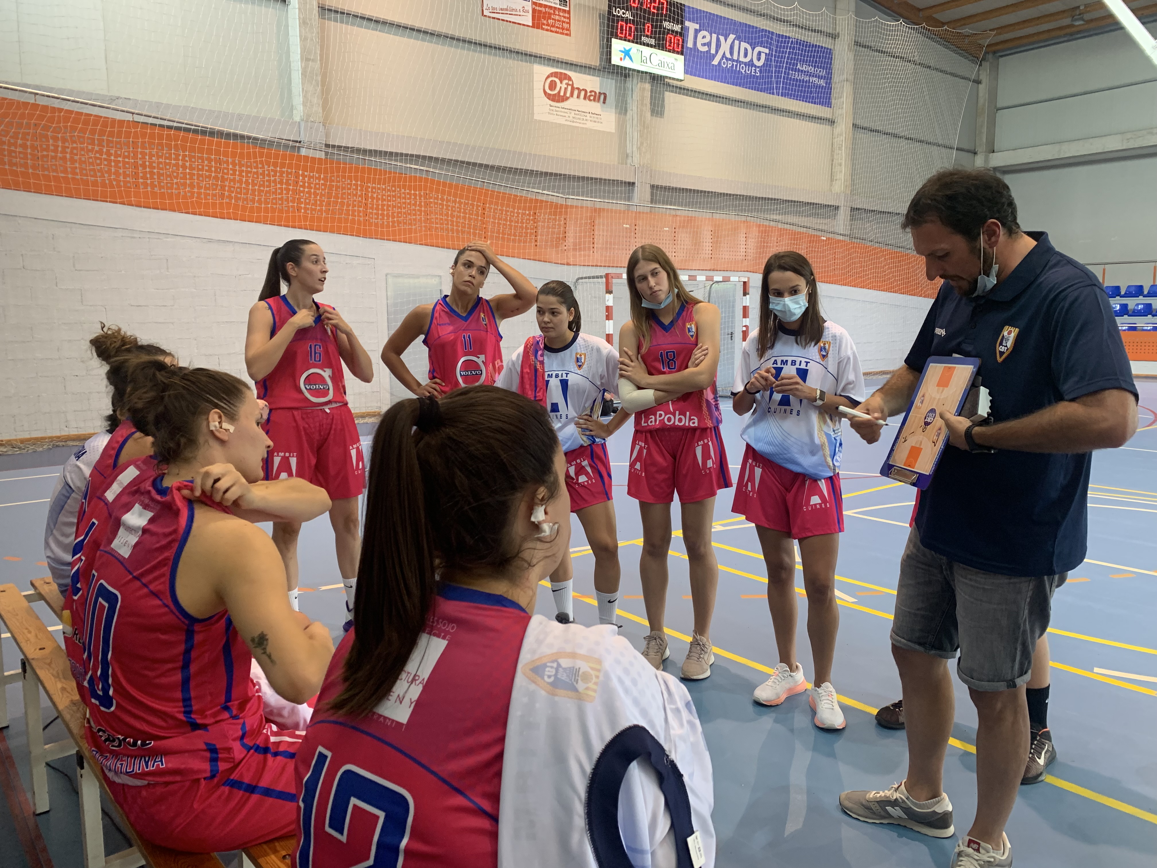 EL VOLVO CBT ACONSEGUEIX LA PRIMERA VICTÒRIA