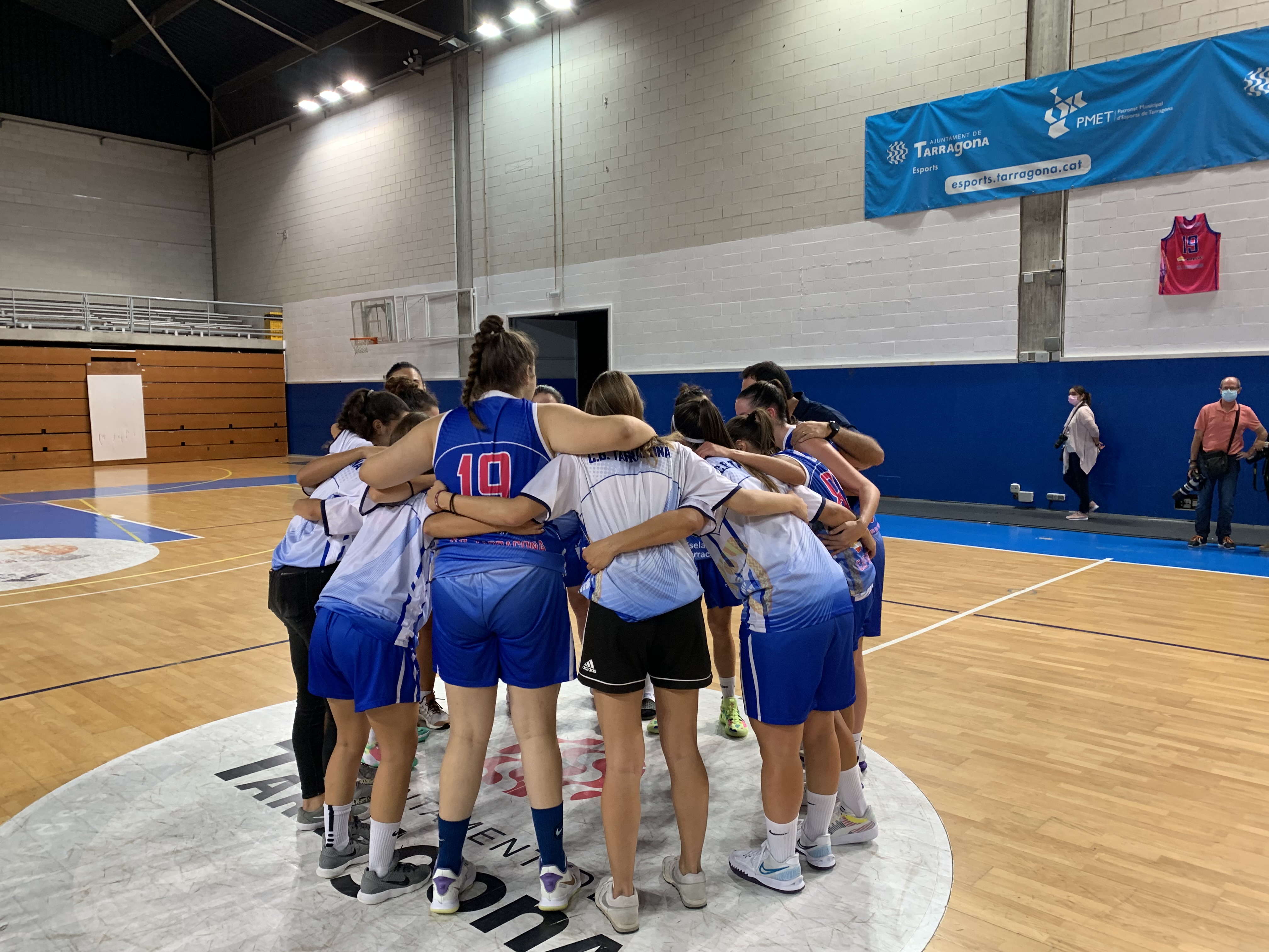 EL VOLVO CBT ACONSEGUEIX UNA GRAN VICTÒRIA ALS INSTANTS FINALS