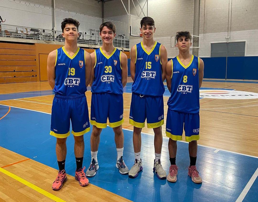 NOU ÈXIT PER LA BASE BLAVA