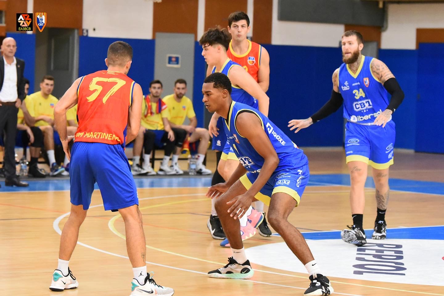 PRIMER PARTIT DE LLIGA EBA AL SERRALLO DAVANT EL BARÇA B