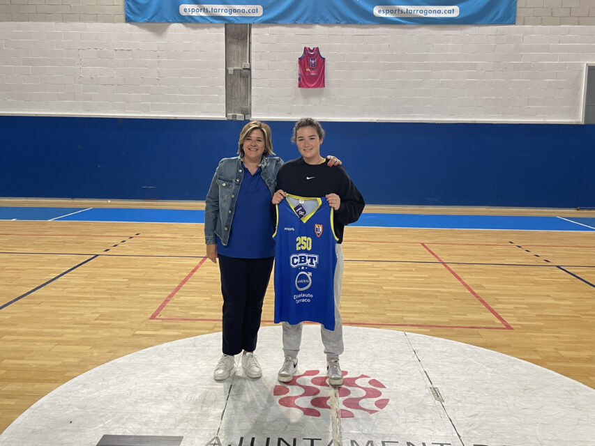 MARIA LAPIEZA ARRIBA ALS 250 PARTITS